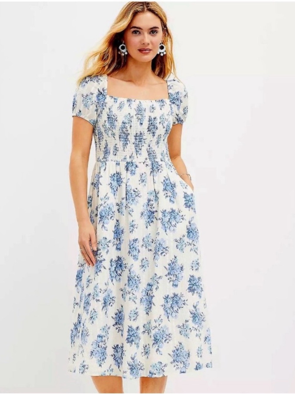 Loft Womens Small Blue White Floral Smocked Puff Sleeve Midi Dress W Pockets